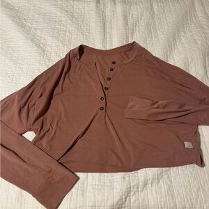 Vuori Avalon Henley shirt